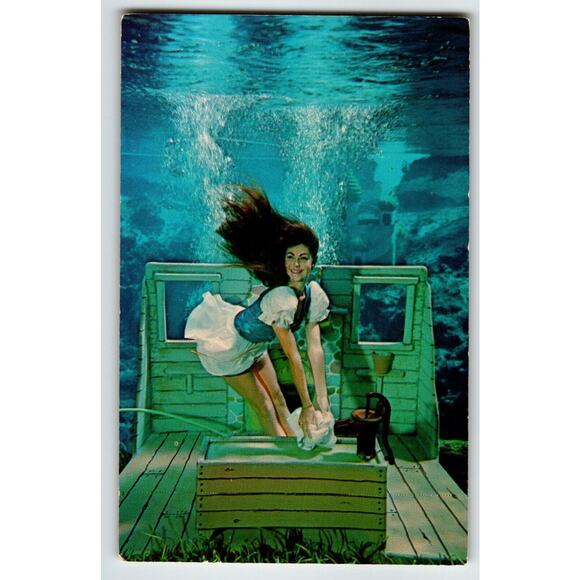 Weeki Wachee Florida Postcard Mermaid Performs Snow White Underwater Act Unused - Picture 1 of 2